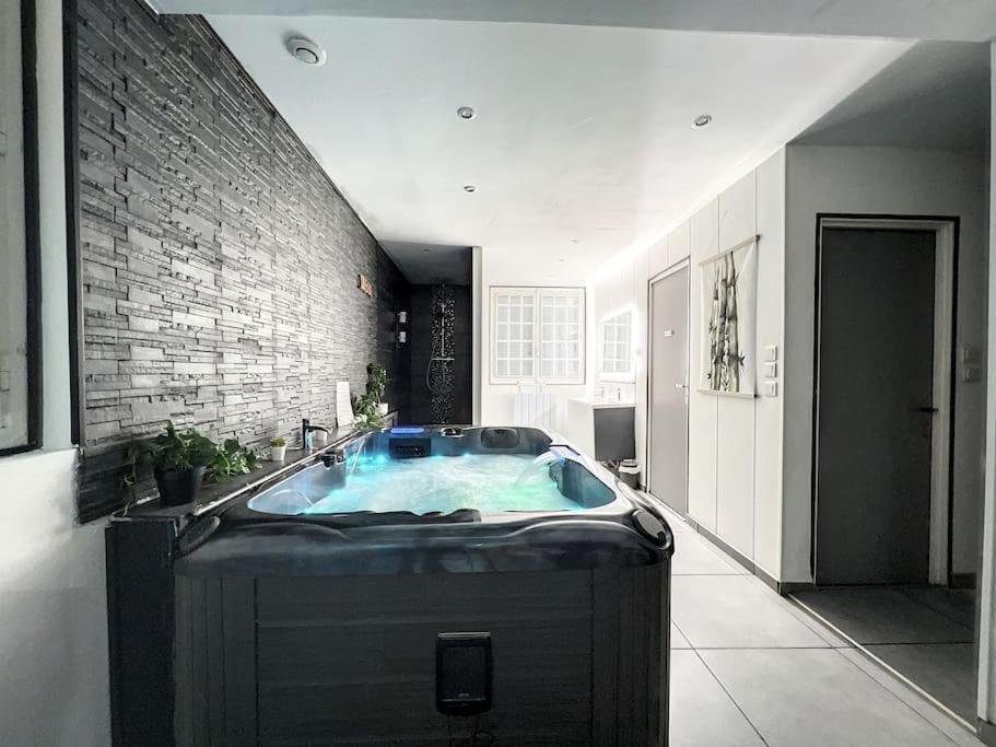 Dream Loft Jacuzzi - Sauna Brest Luaran gambar